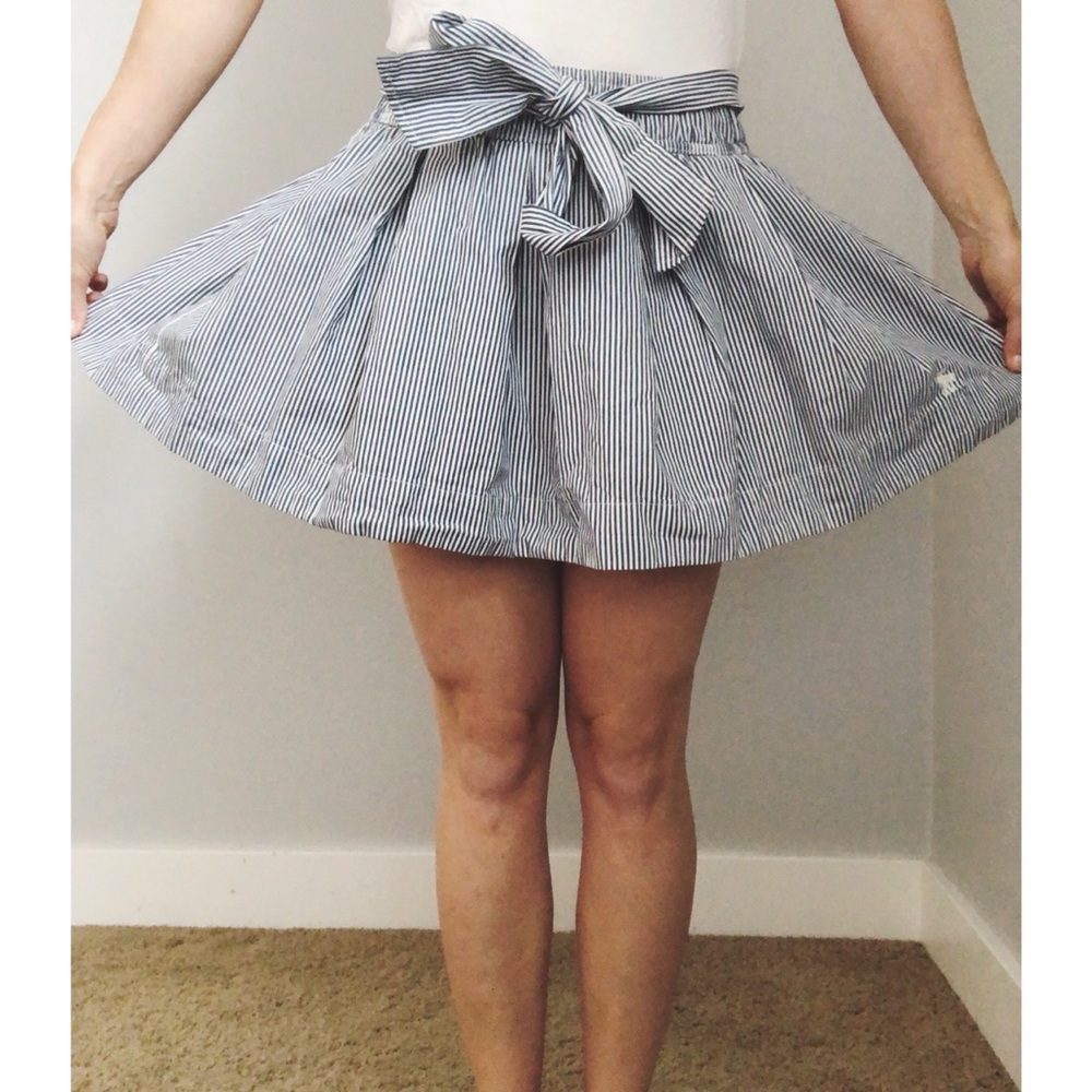 🌱Abercrombie Blue Pinstripe Skirt🌱
